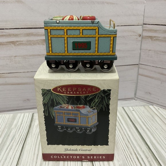 Hallmark Keepsake Yuletide Central Train- Pressed Tin #2 #3 #4 #5 - Picture 13 of 16